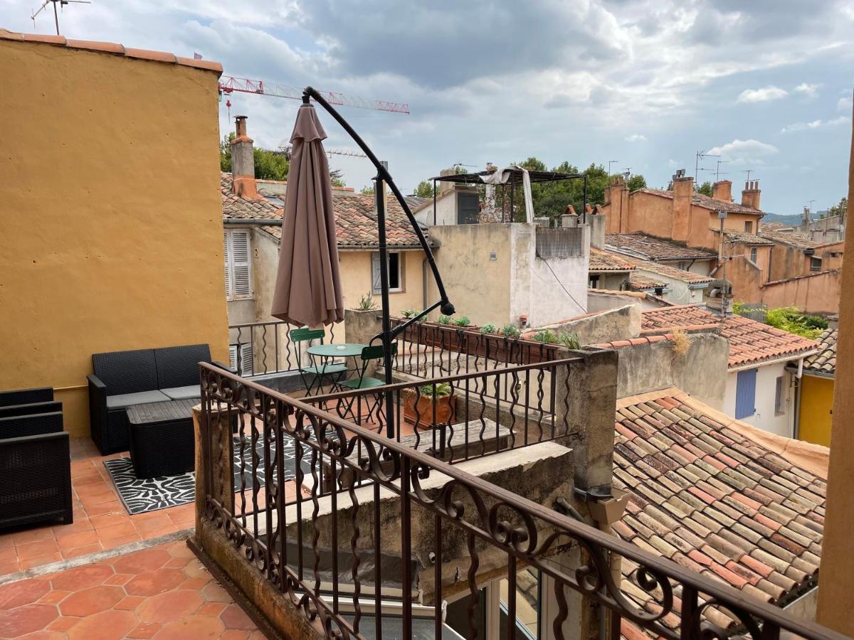 Une Terrasse Sur Les Toits Aix-en-Provence Exterior photo